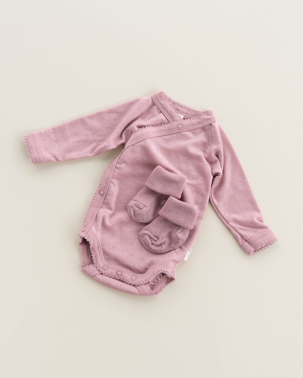 Rippstrick Wollsocken für Babys - cameo rose