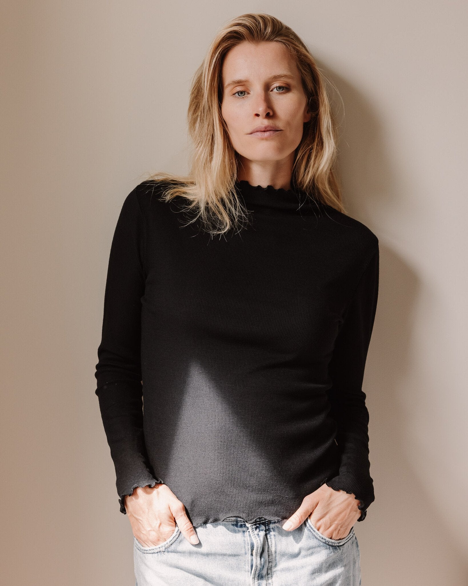 Kate longsleeve met turtle neck - zwart _