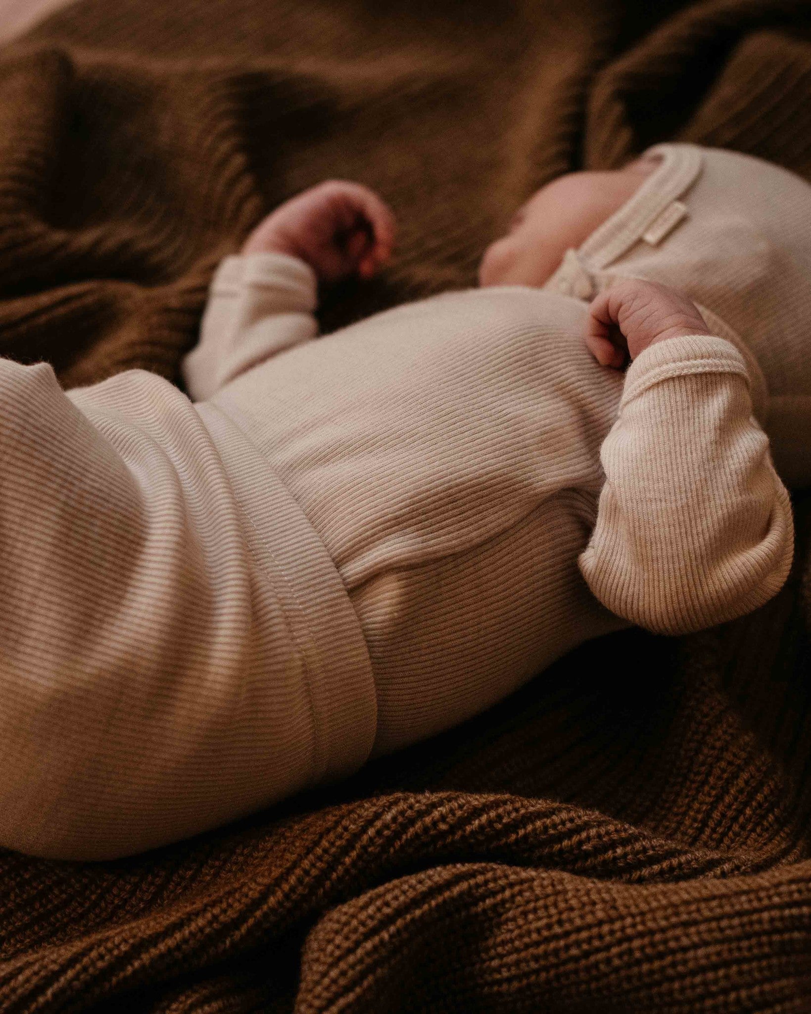Unaduna baby body tiny rib wool mazarin