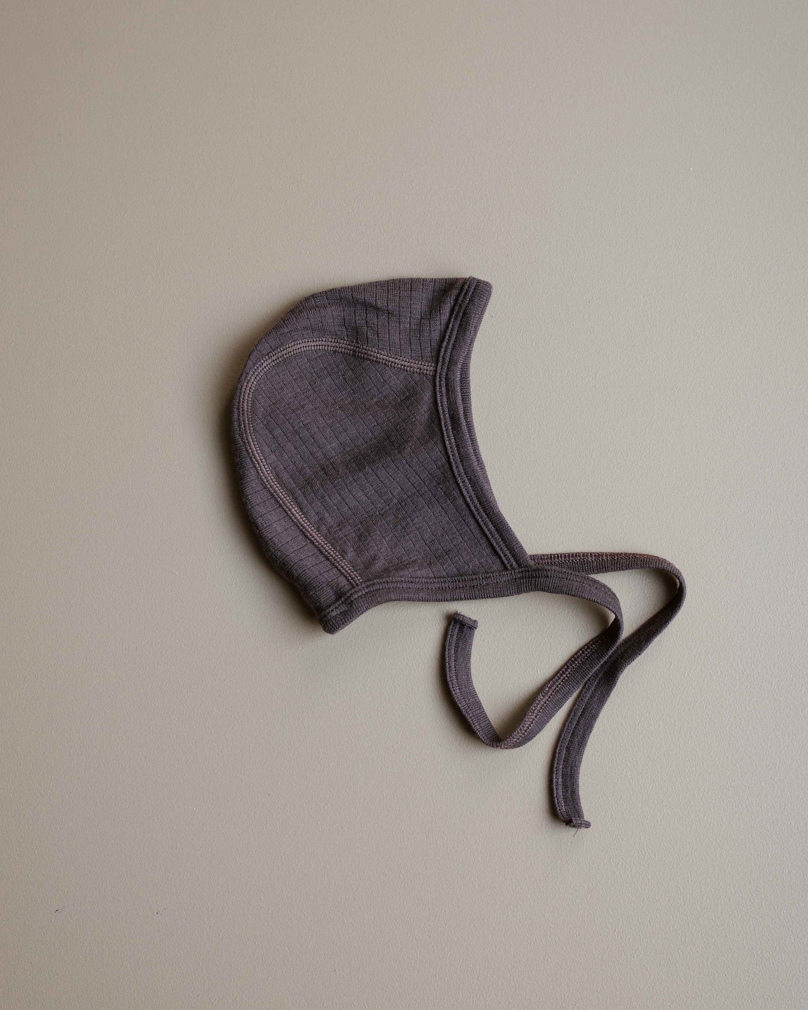 Unaduna baby bonnet deep Taupe wool-46
