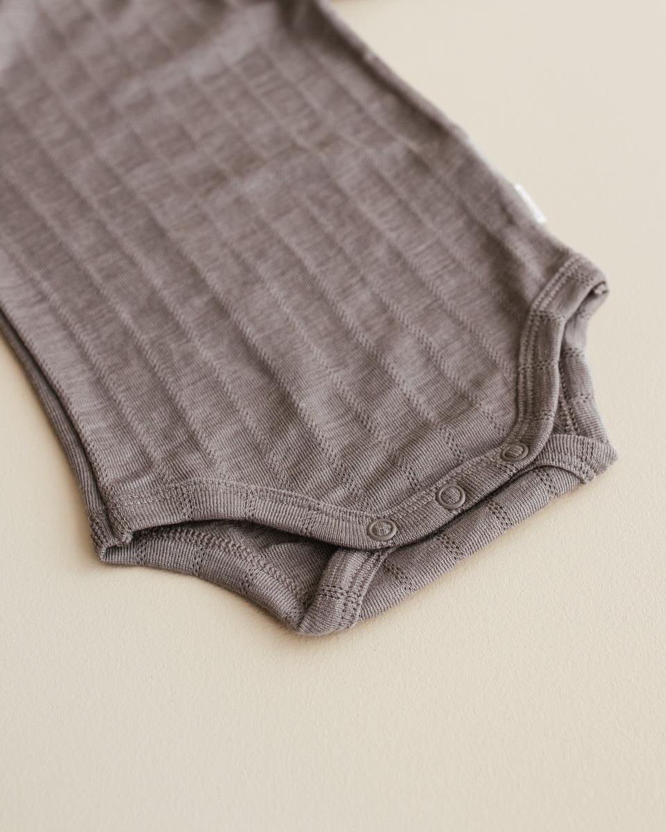 unaduna-rompertje-longsleeves-streepjes-pointelle 5