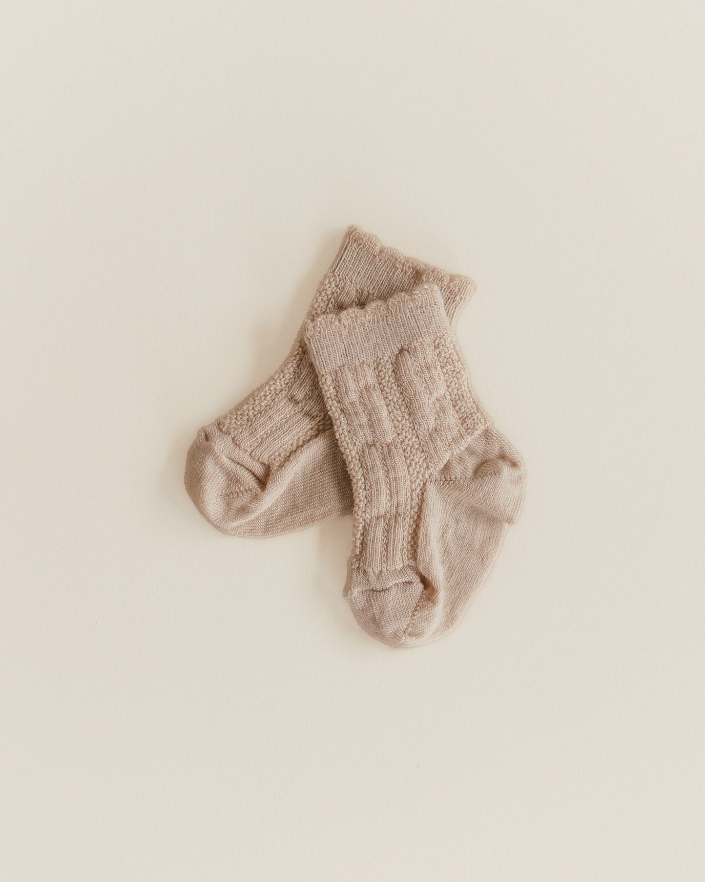 unaduna-socks-macca-ajour-lace
