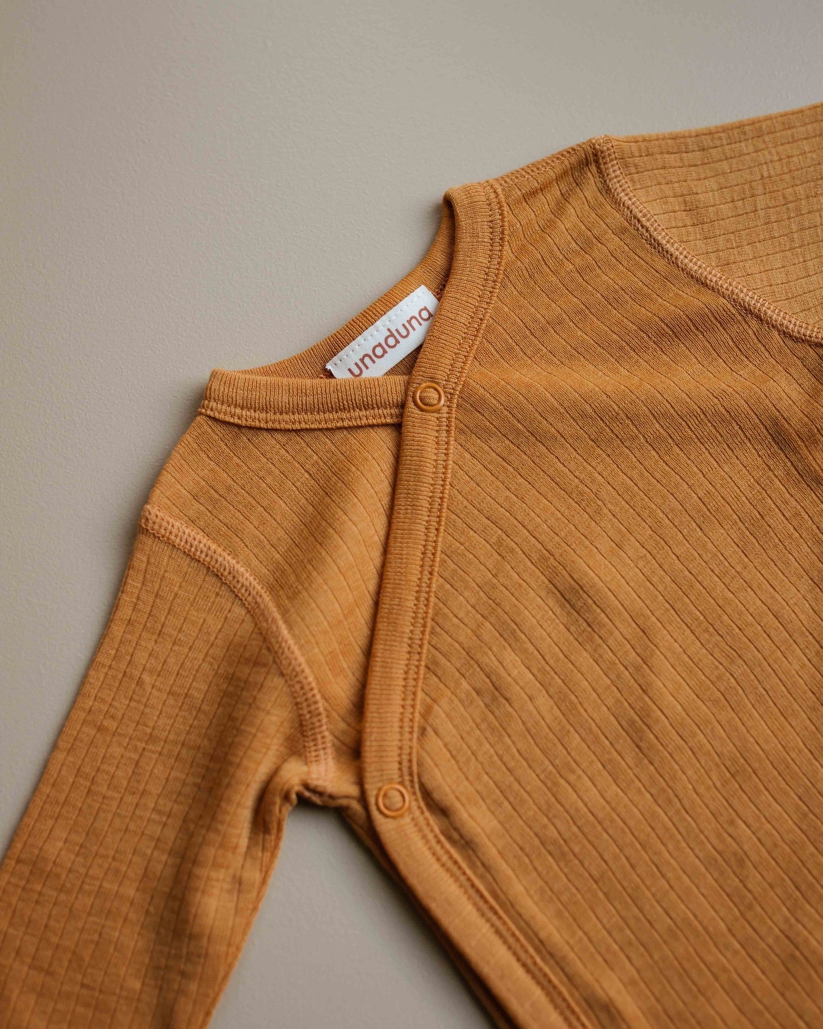 unaduna-wrap-around-shirt-longsleeve-inca-gold